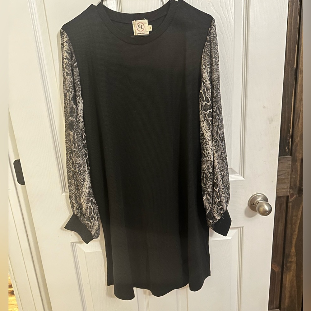 Grace & Emma Dress, Size Large, NWT